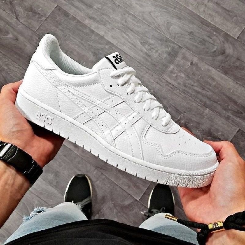 Tênis ASICS